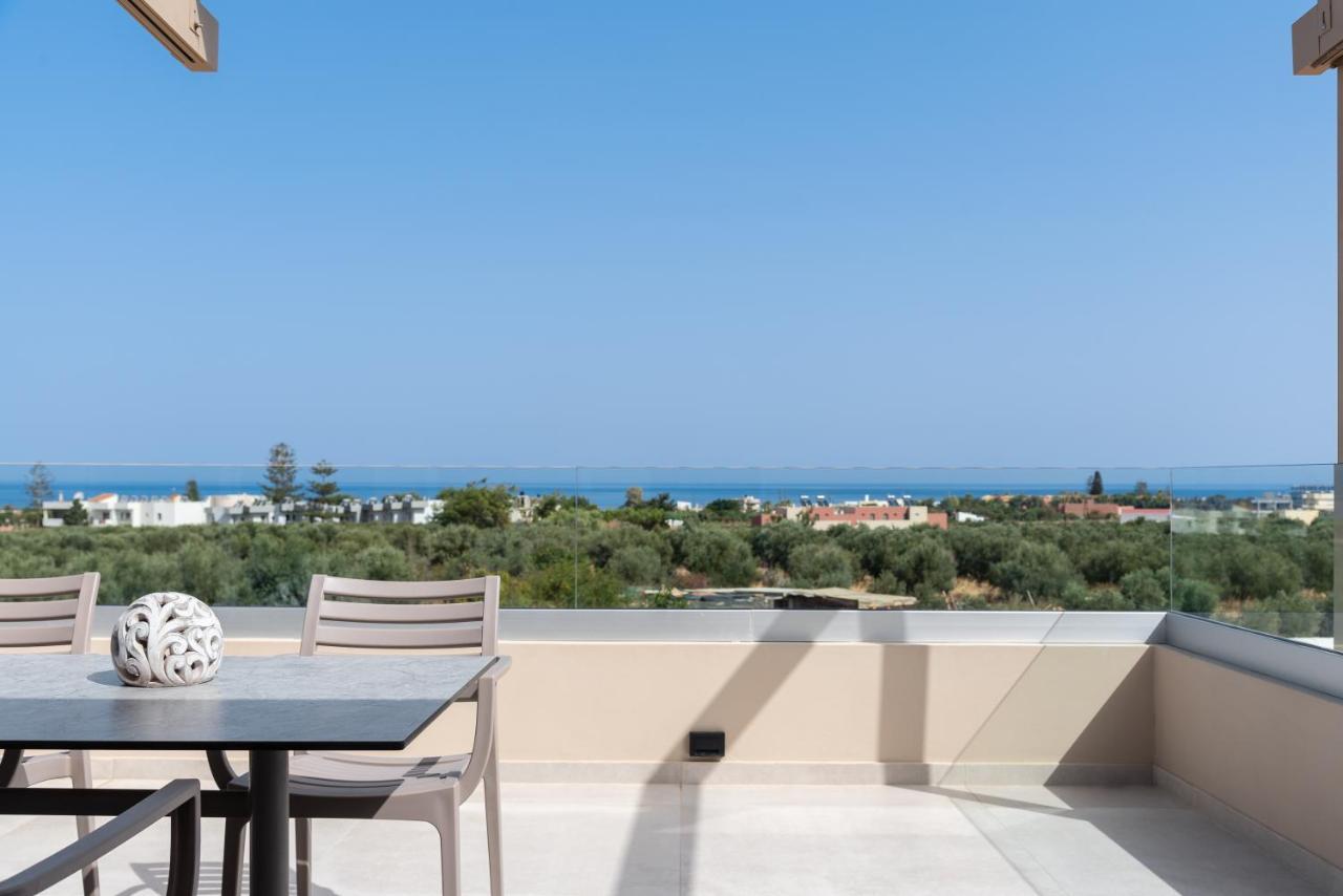 Alba Bianca Villa, Family Retreat With Heated Pool By Thinkvilla خيرسونِسوس المظهر الخارجي الصورة