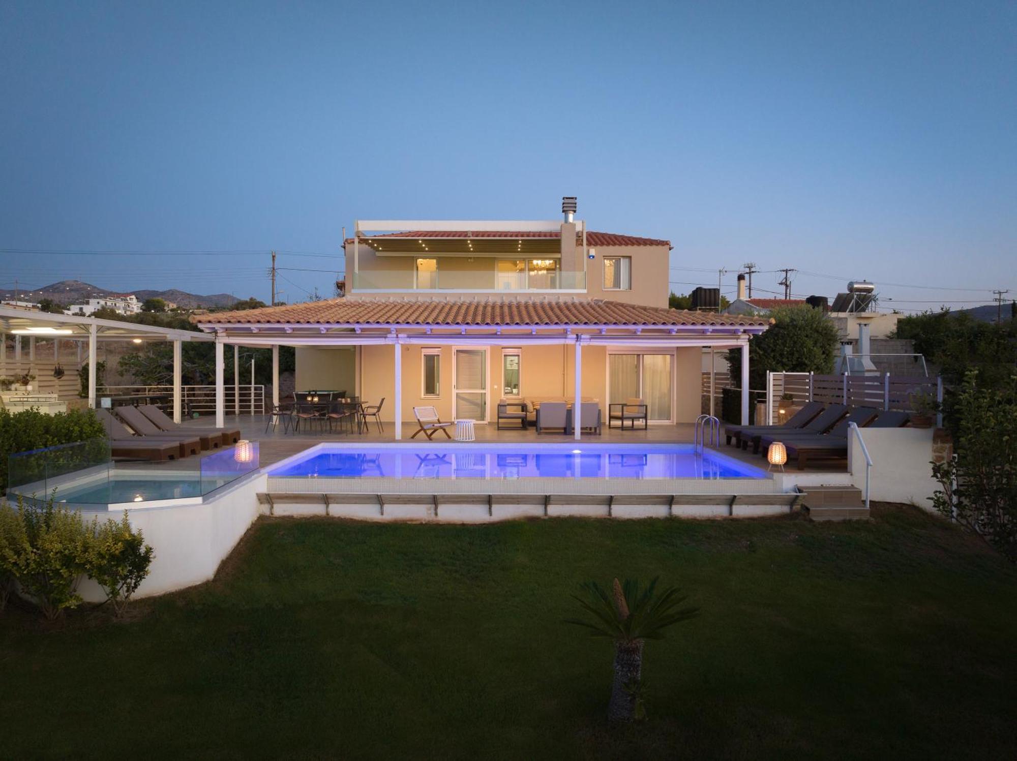 Alba Bianca Villa, Family Retreat With Heated Pool By Thinkvilla خيرسونِسوس المظهر الخارجي الصورة